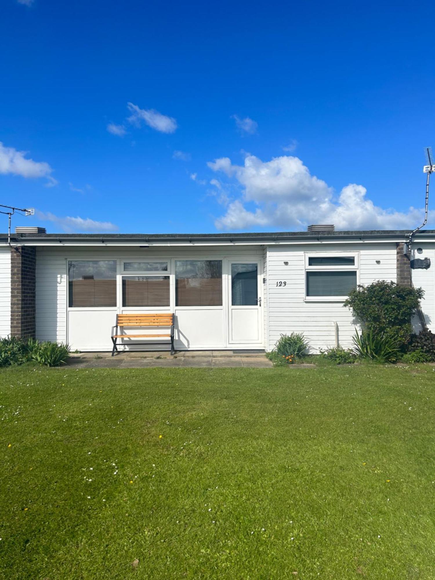 Seaside Holiday Chalet In Hemsby, Sleeps 6, Ensuite Exterior foto